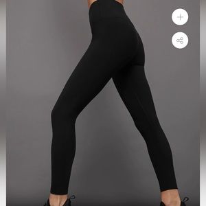 Black carbon 38 leggings